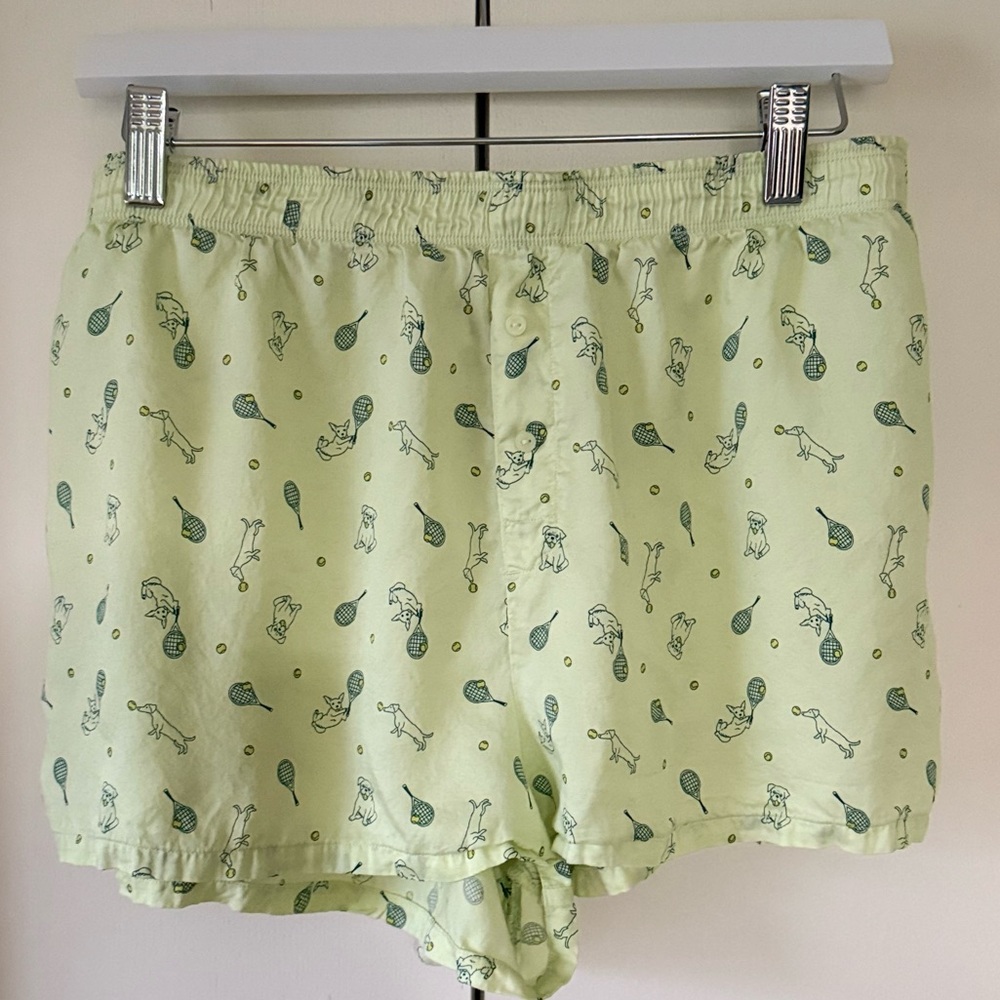 Victoria’s Secret PINK TENCEL™ BOXY PAJAMA SHORTS in Lime Dogs Playing Tennis - Picture 5 of 8